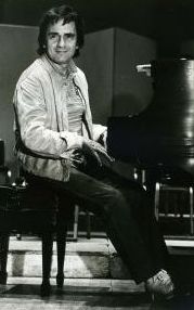 Dudley Moore, 1983  NYC  cliff.jpg